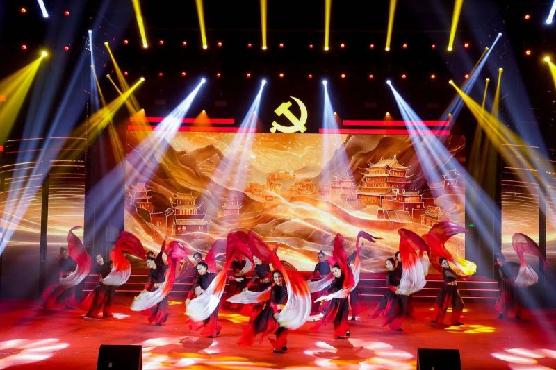 颂党恩,续初心!北京经开区居民“花样”为党庆生 (3).jpg