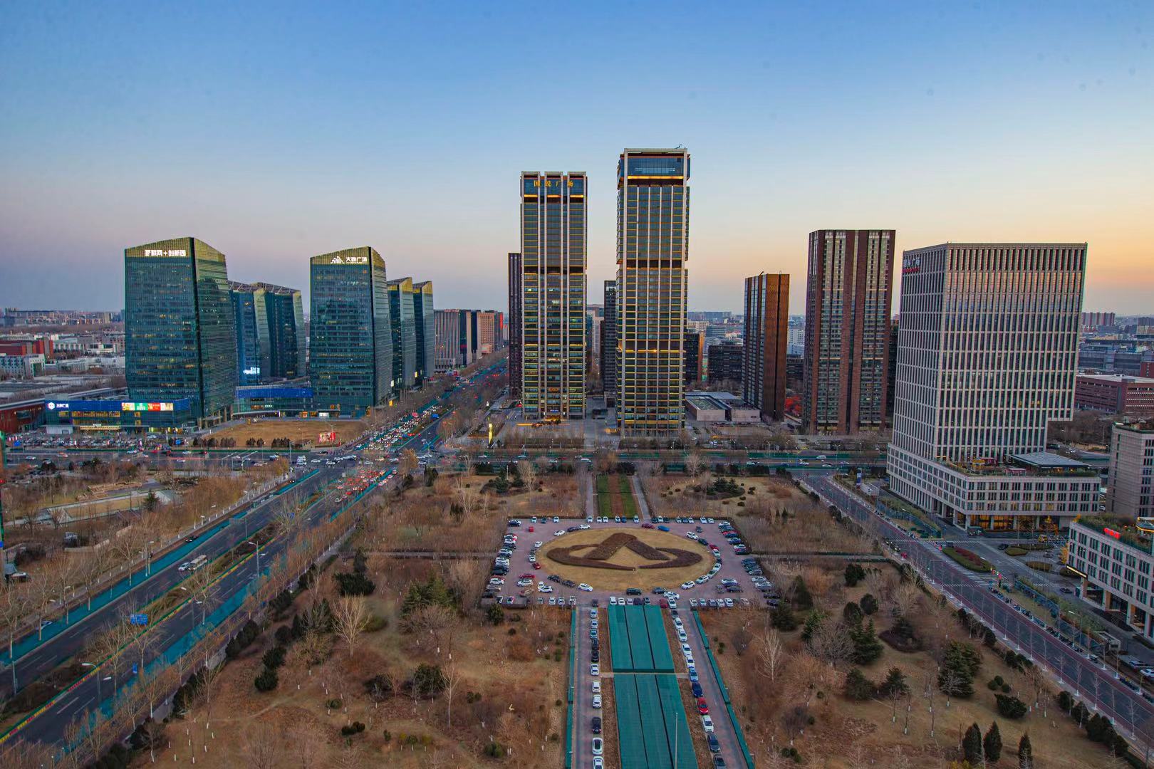 王少峰围绕"学党史办实事,走遍新城问需求解难题"主题到瀛海镇调研