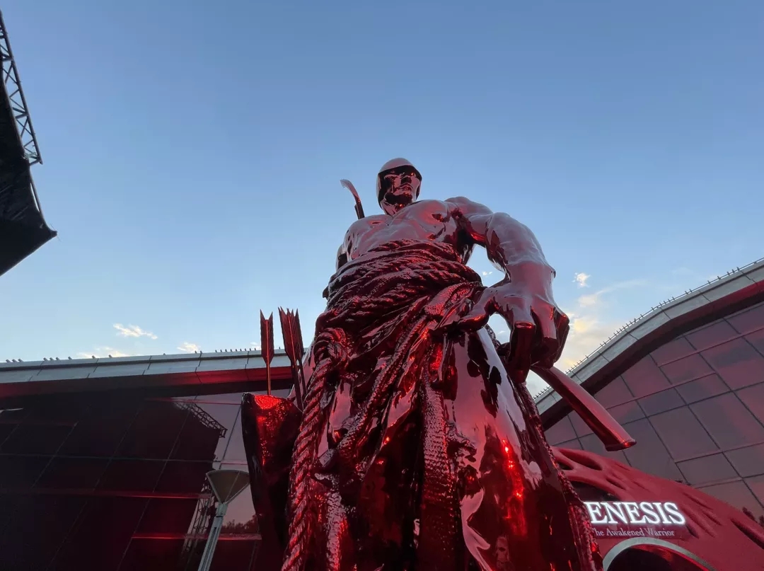 “赤子心”艺术展日均迎客近千人,掀起亦城看展热.webp (1).jpg