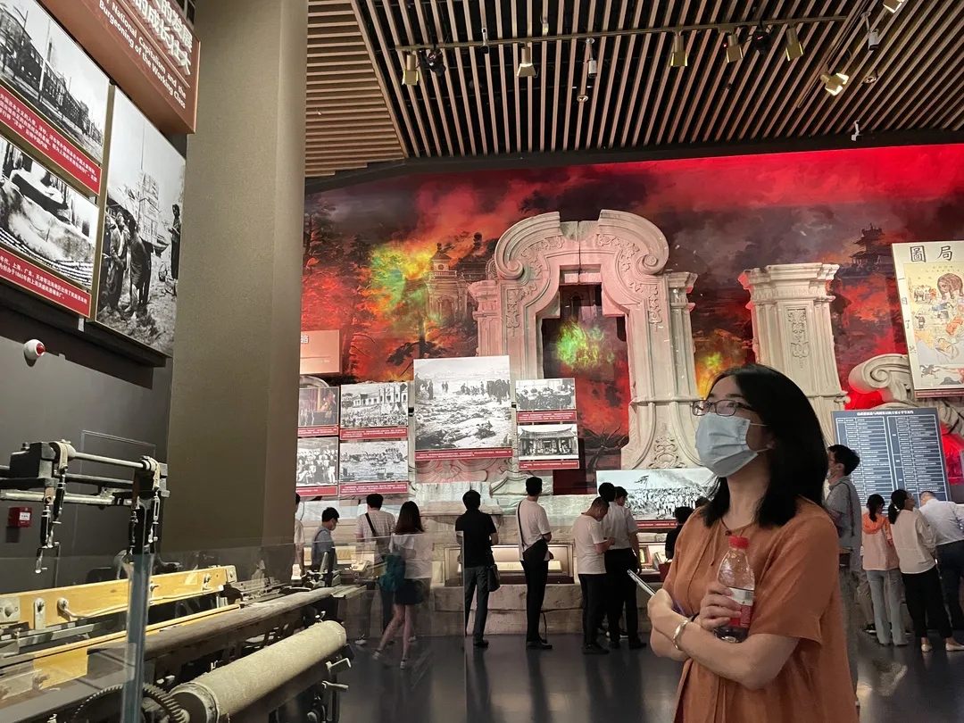 追寻初心与“印记”,北京经开区党员群众参观中国共产党历史展览馆.webp (2).jpg 追寻初心与“印记”,北京经开区党员群众参观中国共产党历史展览馆.webp (2).jpg