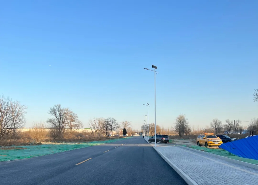 这里新增一条临时道路可到嘉会湖站.webp (3).jpg