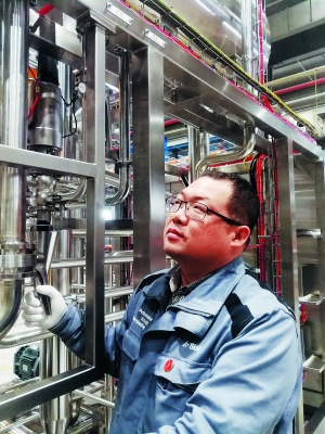 季亮:合理化建议为公司省下860万.jpg 季亮:合理化建议为公司省下860万.jpg