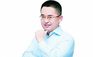 贾齐-助人为乐助出个领军人物-2.jpg 贾齐-助人为乐助出个领军人物-2.jpg