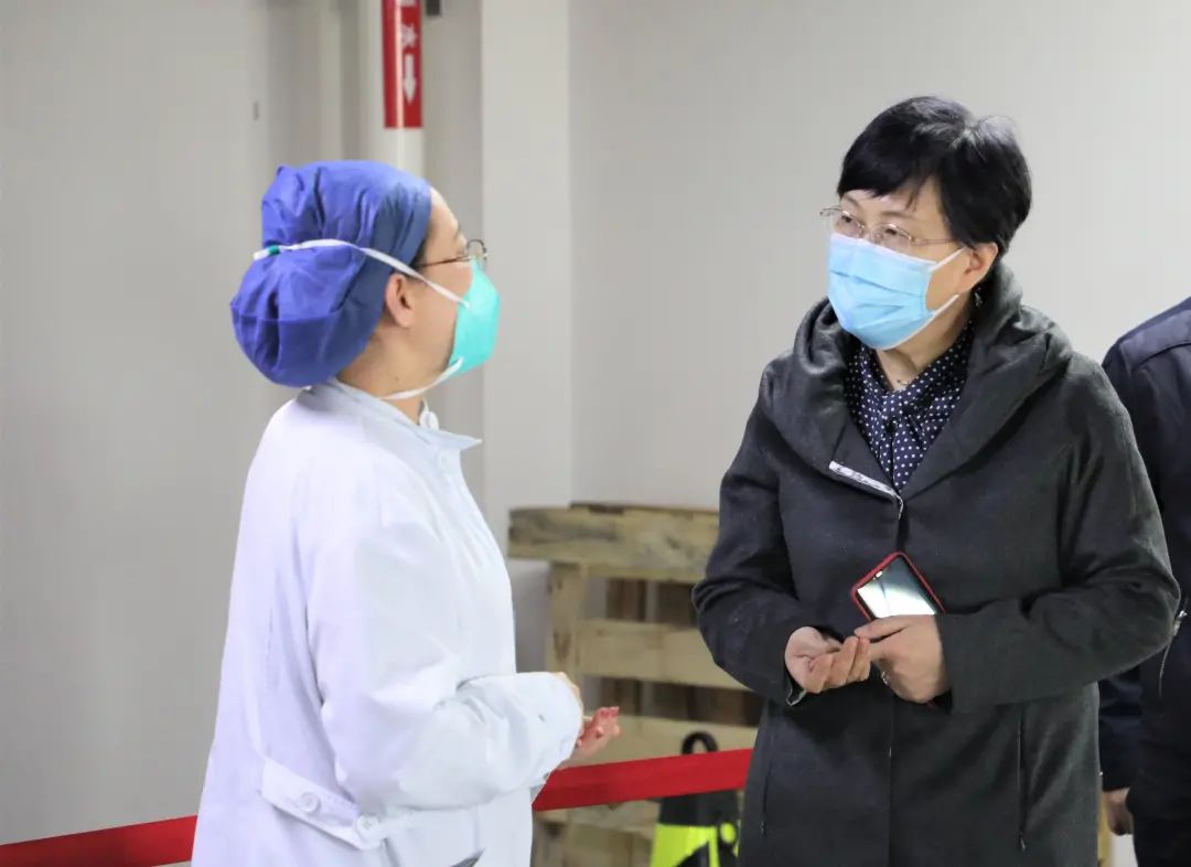 从严从实从紧落实各项防控措施,杨秀玲以“四不两直”方式检查疫情防控工作.jpg 从严从实从紧落实各项防控措施,杨秀玲以“四不两直”方式检查疫情防控工作.jpg