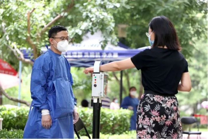 凝心聚力,群团力量日夜闪耀在抗疫一线.jpg 凝心聚力,群团力量日夜闪耀在抗疫一线.jpg