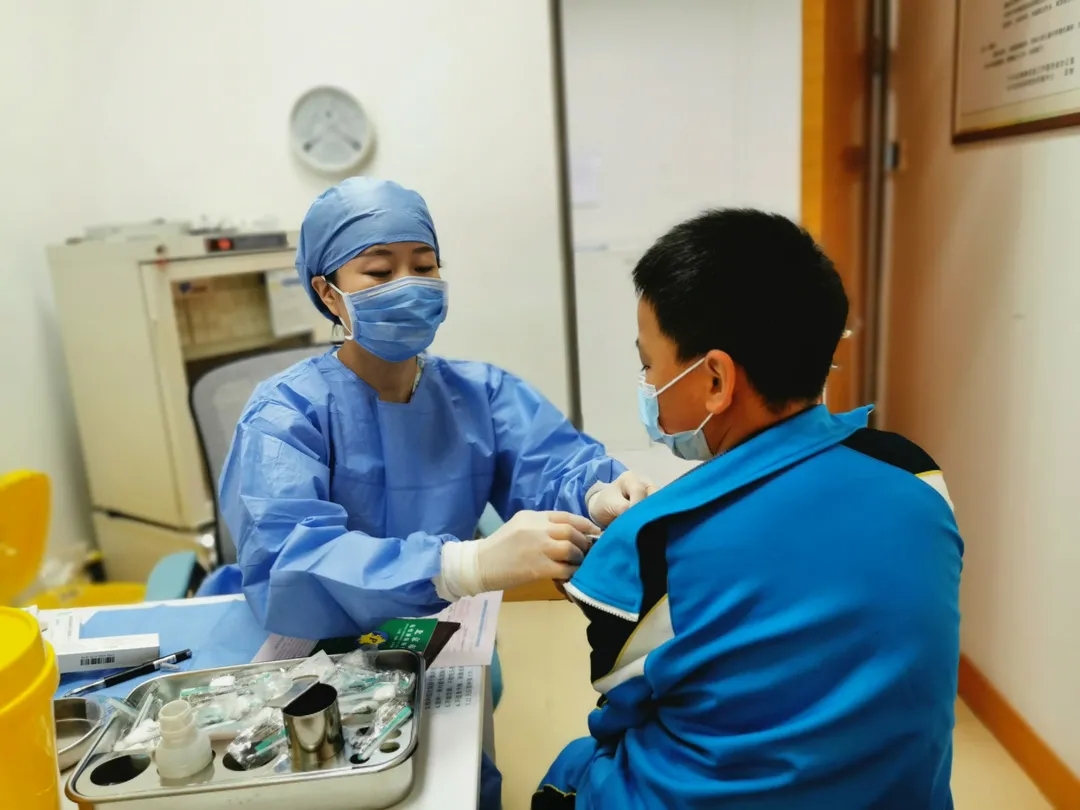 105%!北京经开区3-17岁人群新冠疫苗第一针接种率再创新高!.webp (2).jpg 105%!北京经开区3-17岁人群新冠疫苗第一针接种率再创新高!.webp (2).jpg