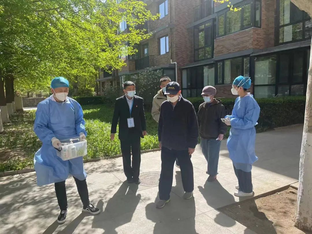 心放得妥妥的!北京经开区提供老年人一对一接种服务4.jpg 心放得妥妥的!北京经开区提供老年人一对一接种服务4.jpg