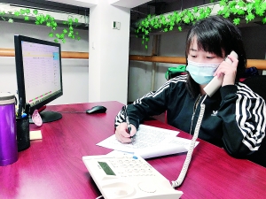 “乖乖女”社工勇当基层防控“排头兵”.jpg “乖乖女”社工勇当基层防控“排头兵”.jpg