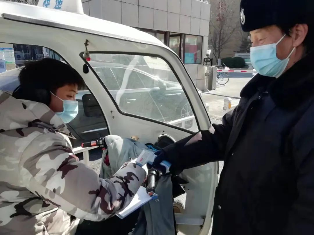 防疫生产两不误！.jpg