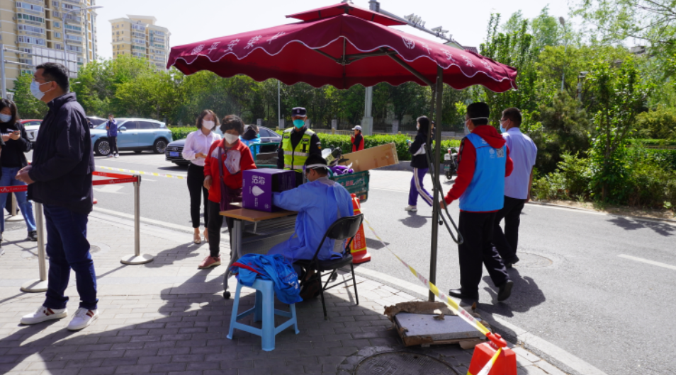 高效有序!北京经开区核酸检测点自创多个“黑科技”3.png 高效有序!北京经开区核酸检测点自创多个“黑科技”3.png