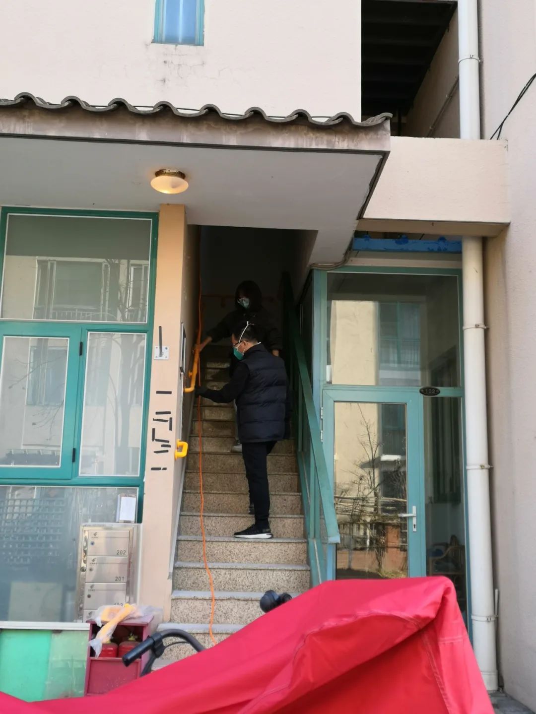 最暖的陪伴就是并肩作战！北京经开区社区防控直击.jpg