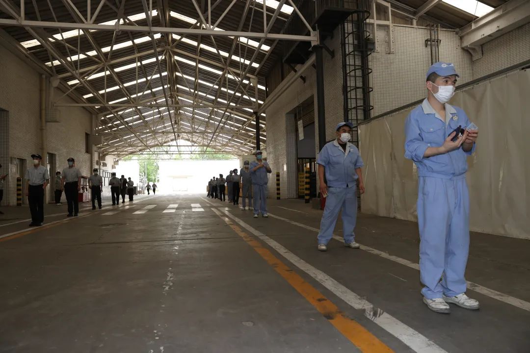 天气不好,秩序很好!北京经开区核酸检测现场“热腾腾儿” 17.jpg