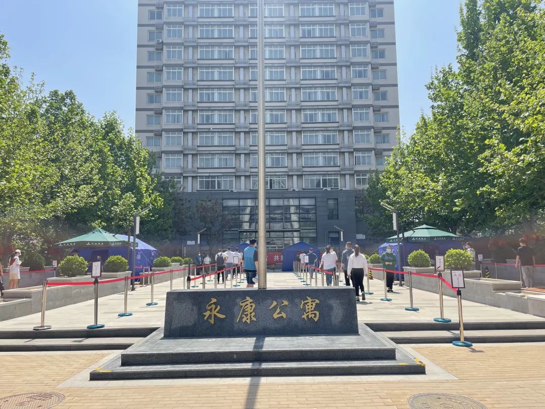 记者实地探访经开区检测点5.jpg 记者实地探访经开区检测点5.jpg