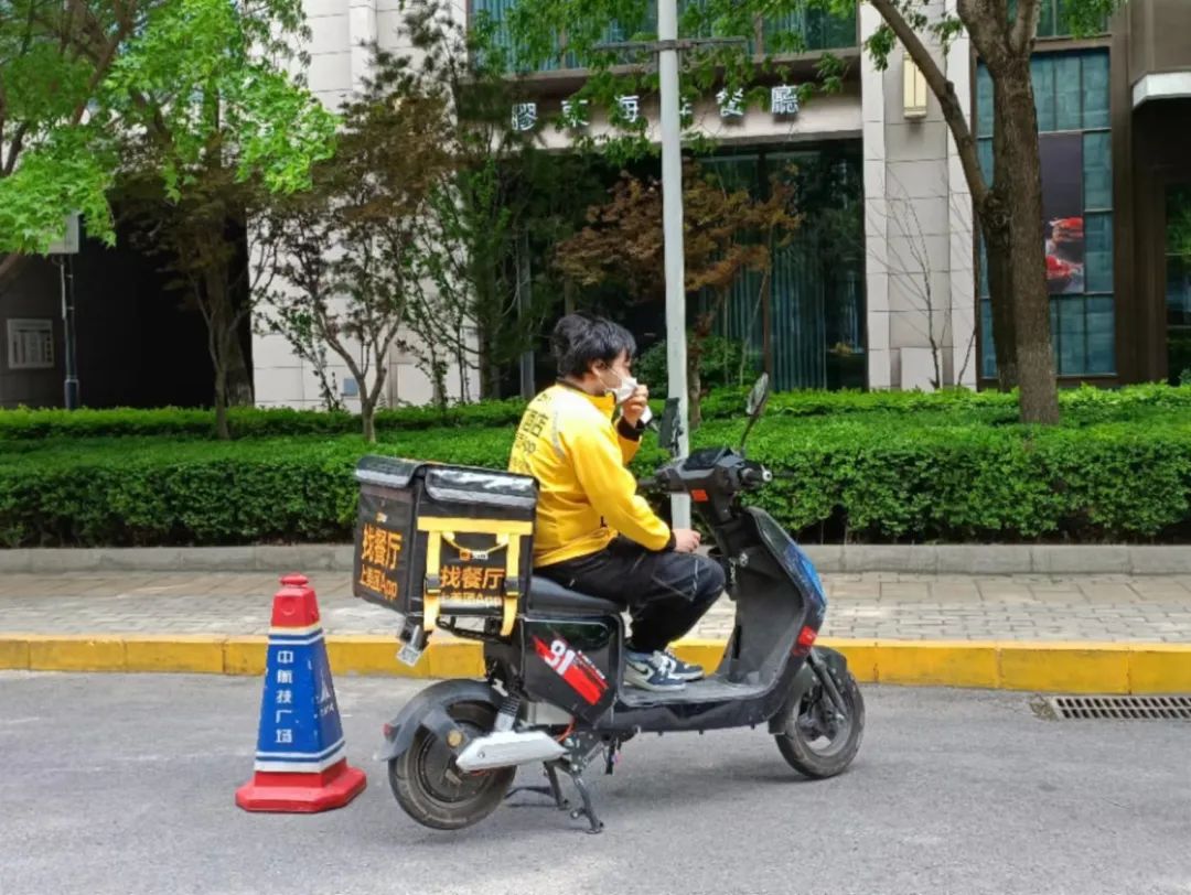 特别的节日,有一群特别的人我们想让您知道6.jpg 特别的节日,有一群特别的人我们想让您知道6.jpg