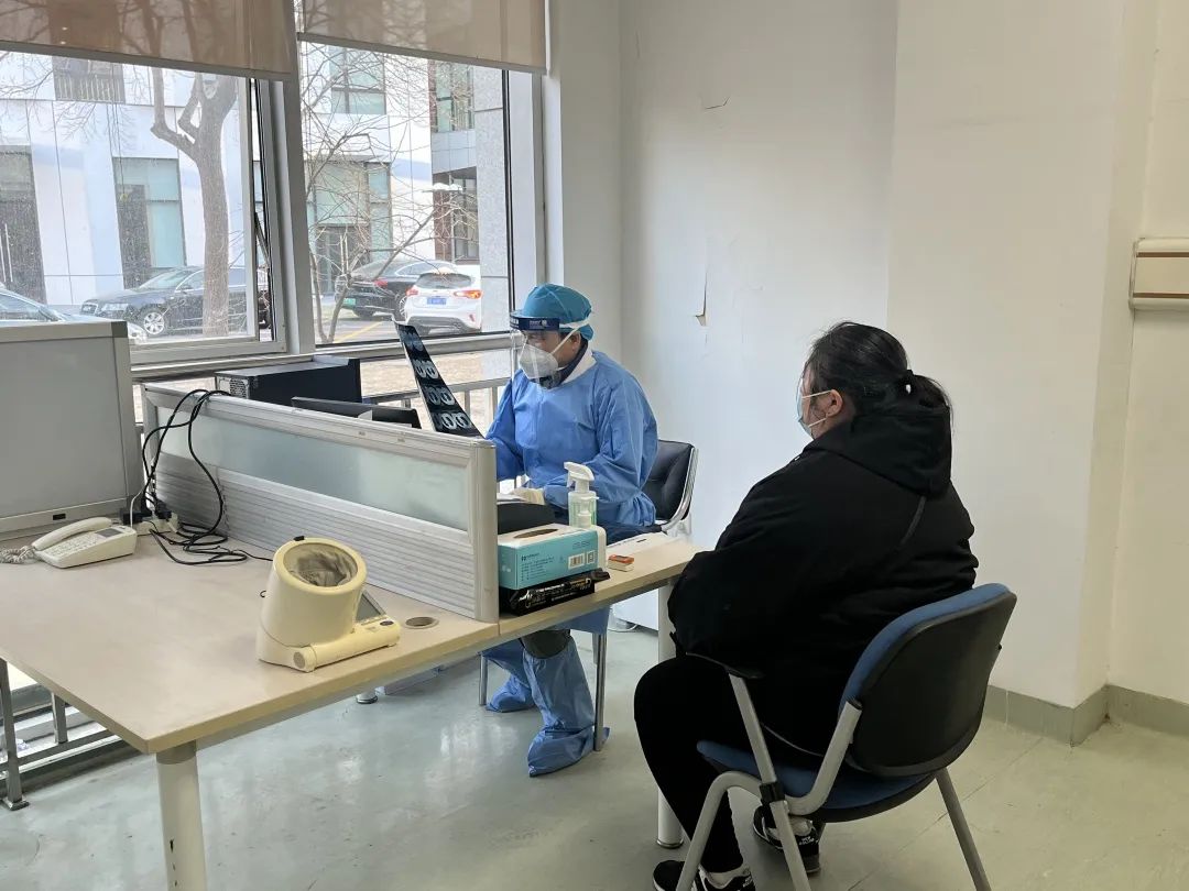 经开区这所医院保障新冠重症患者及时救治!专门为老人开通绿色通道2.jpg 经开区这所医院保障新冠重症患者及时救治!专门为老人开通绿色通道2.jpg