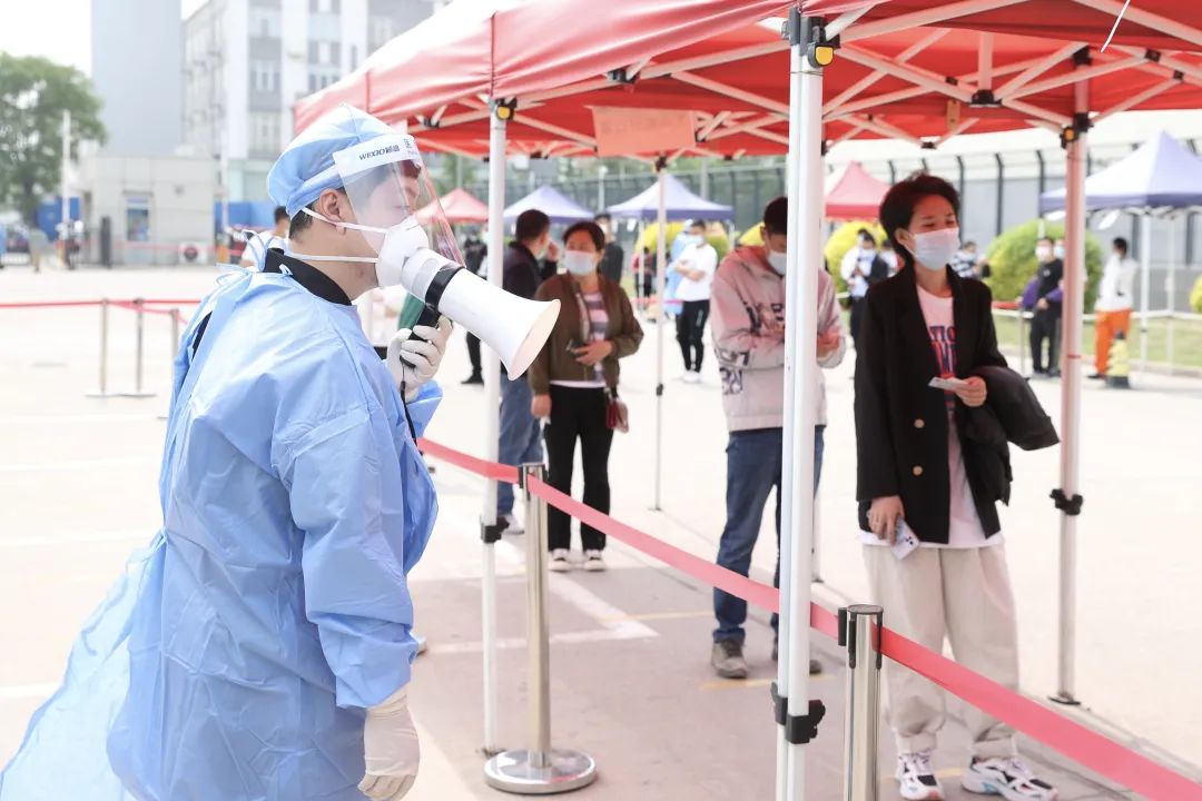 实探经开区常态化核酸检测点:遛个弯您就能做! 6.jpg 实探经开区常态化核酸检测点:遛个弯您就能做! 6.jpg