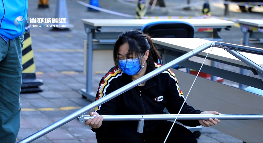 核酸筛查直击:一夜未眠的基层工作者.png 核酸筛查直击:一夜未眠的基层工作者.png