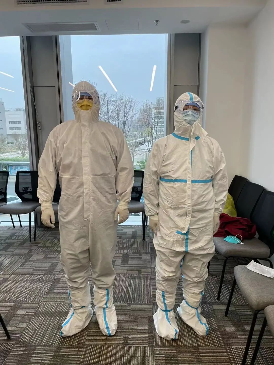 流调溯源,他们不分昼夜、争分夺秒与病毒“赛跑”!.jpg 流调溯源,他们不分昼夜、争分夺秒与病毒“赛跑”!.jpg