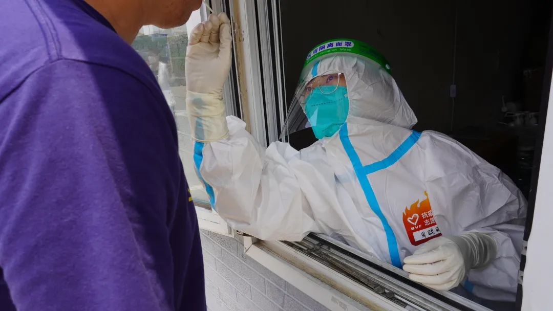 核酸检测再添生力军!经开区近90位核酸采样志愿者上岗啦!.jpg 核酸检测再添生力军!经开区近90位核酸采样志愿者上岗啦!.jpg