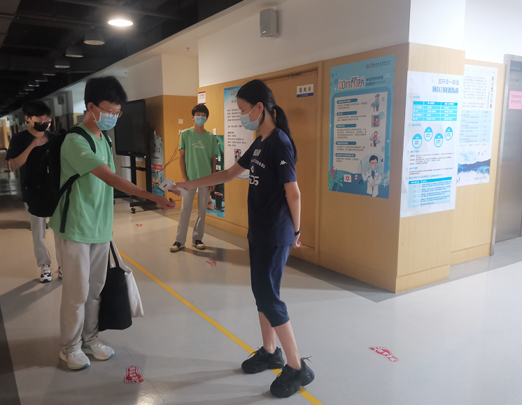 初二返校日:保持防疫“阵型” !全力迎战“小中考”5.png