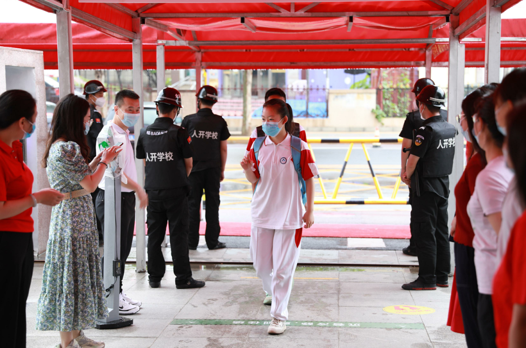 初二返校日:保持防疫“阵型” !全力迎战“小中考”7.png