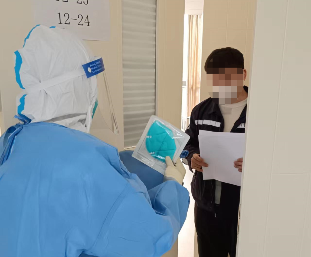 康复回家!北京经开区方舱医院10天“出舱”117人.png 康复回家!北京经开区方舱医院10天“出舱”117人.png