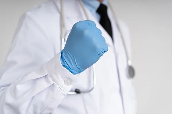 坚定信心科学精准阻击疫情.jpg 坚定信心科学精准阻击疫情.jpg