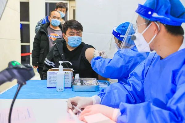 新冠疫苗序贯加强免疫接种五问3.jpg 新冠疫苗序贯加强免疫接种五问3.jpg