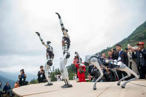 提“智”向新,奔向未来——当前机器人产业观察 (2).jpg 提“智”向新,奔向未来——当前机器人产业观察 (2).jpg