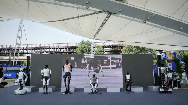 北京亦庄“企业军团”携首发首创成果亮相服贸会 (7).jpg