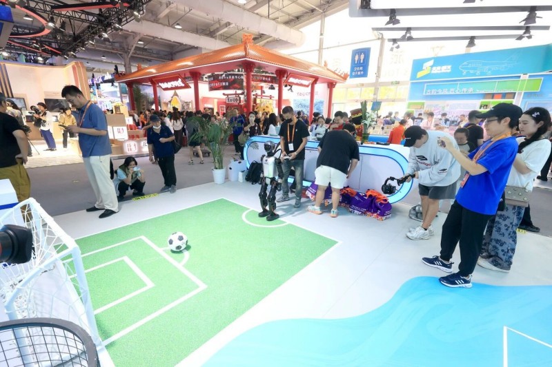 “来亦庄必须做的三件事”，2025年服贸会经开区文旅服务专题展带您解锁文旅新体验 (6).jpg