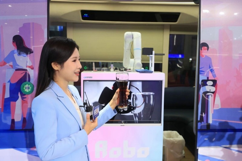 “亦庄站”未来消费场景惊艳进博会 (5).jpg “亦庄站”未来消费场景惊艳进博会 (5).jpg