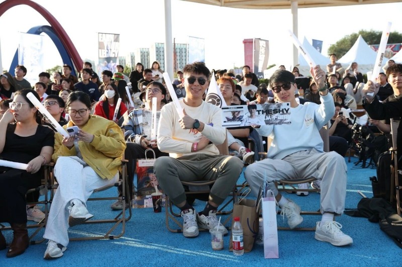 英雄联盟全球总决赛激活区域消费与创新活力 (3).jpg