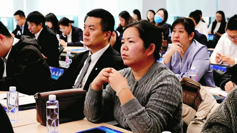 “亦企同行·共赴未来”6G量子产业服务活动搭建协同新平台 (2).jpg