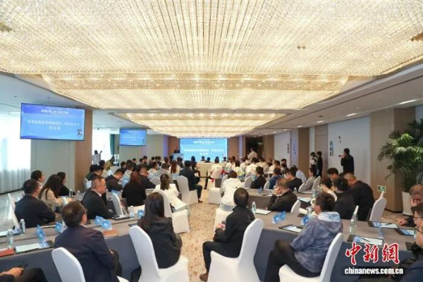 行走式辟谣再启新程——2026年全国“辟谣侠”求真之旅走进三江源活动在青海西宁启动2.jpg
